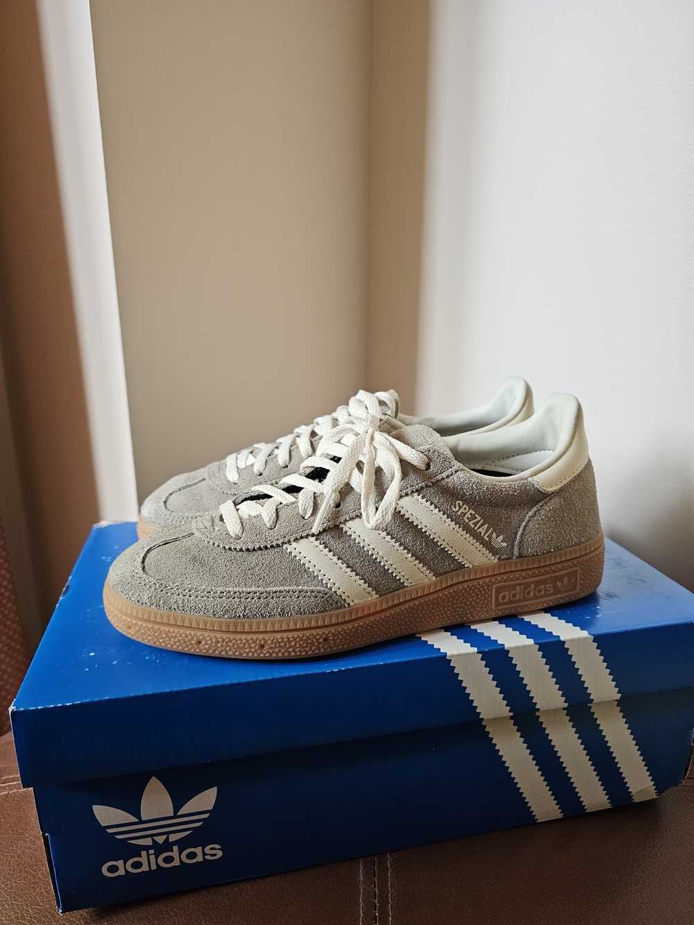Adidas Handball Spezial Women's US 5.5